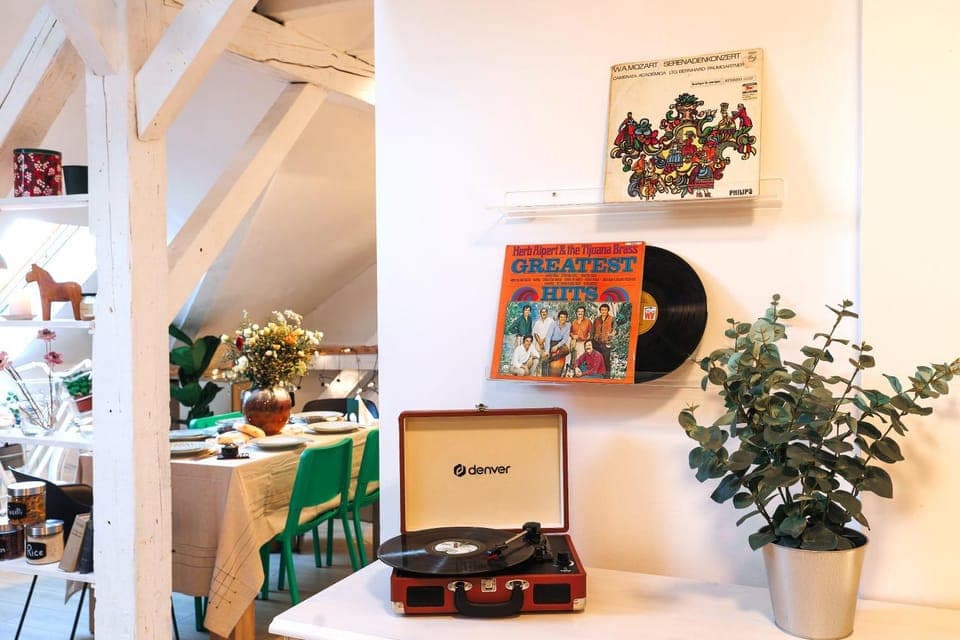 Living room, Decorative detail