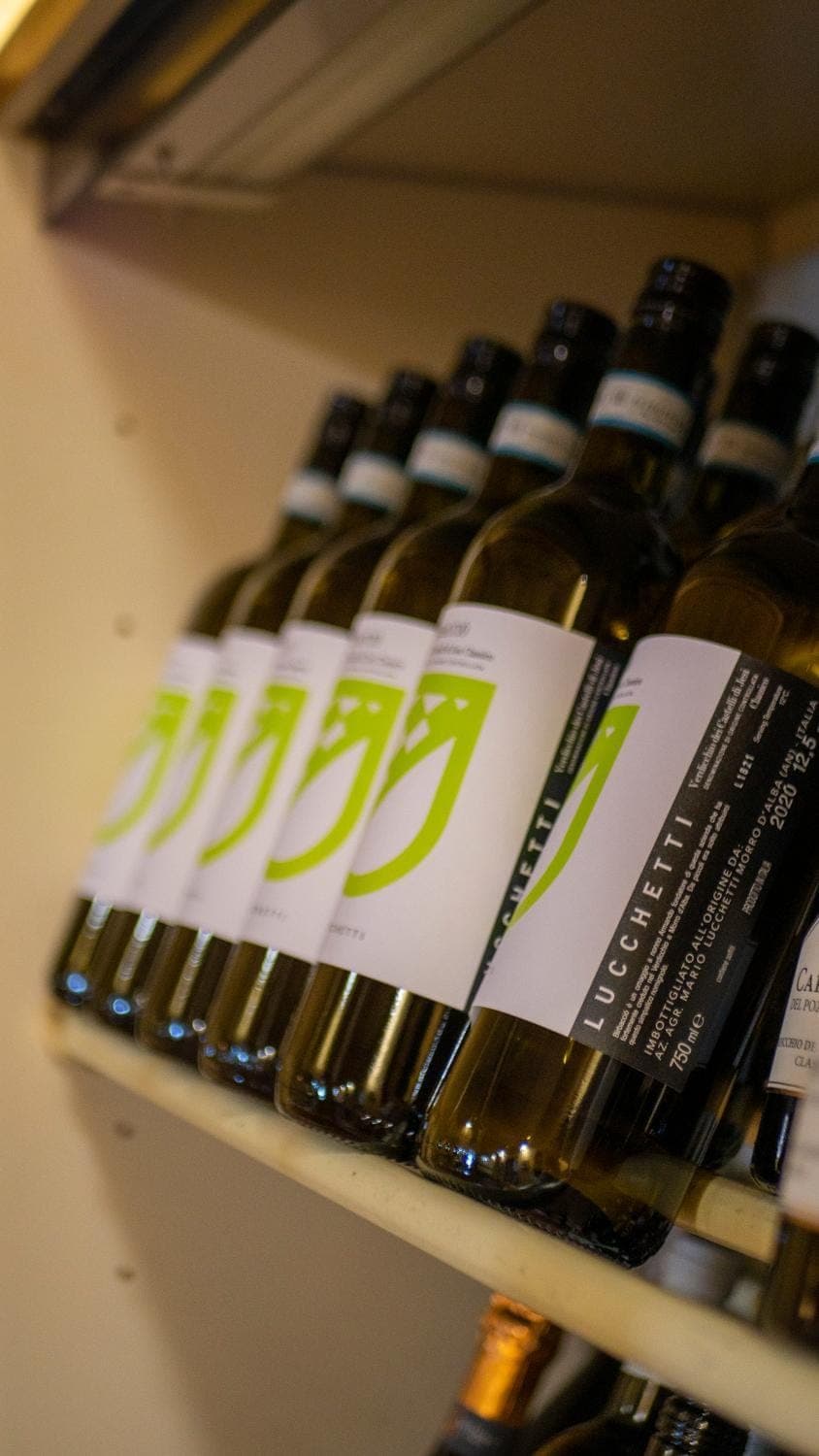 Restaurant/places to eat, Lounge or bar