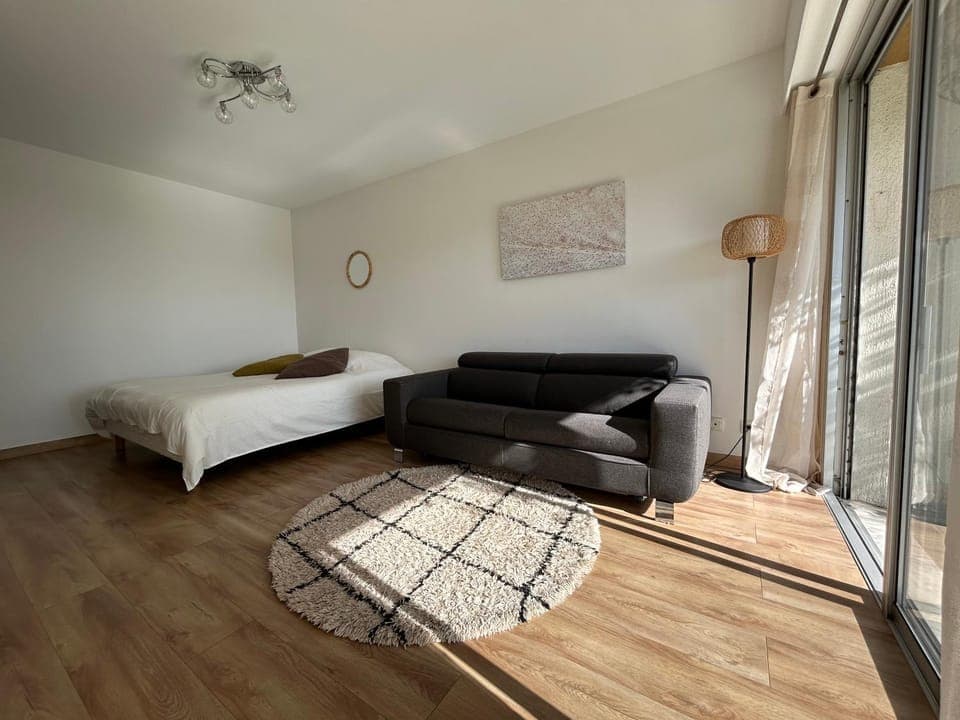 Photo of the whole room