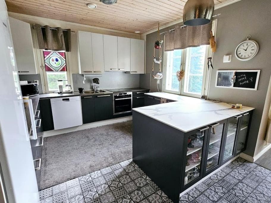 Kitchen or kitchenette, dishwasher, oven, stove, toaster