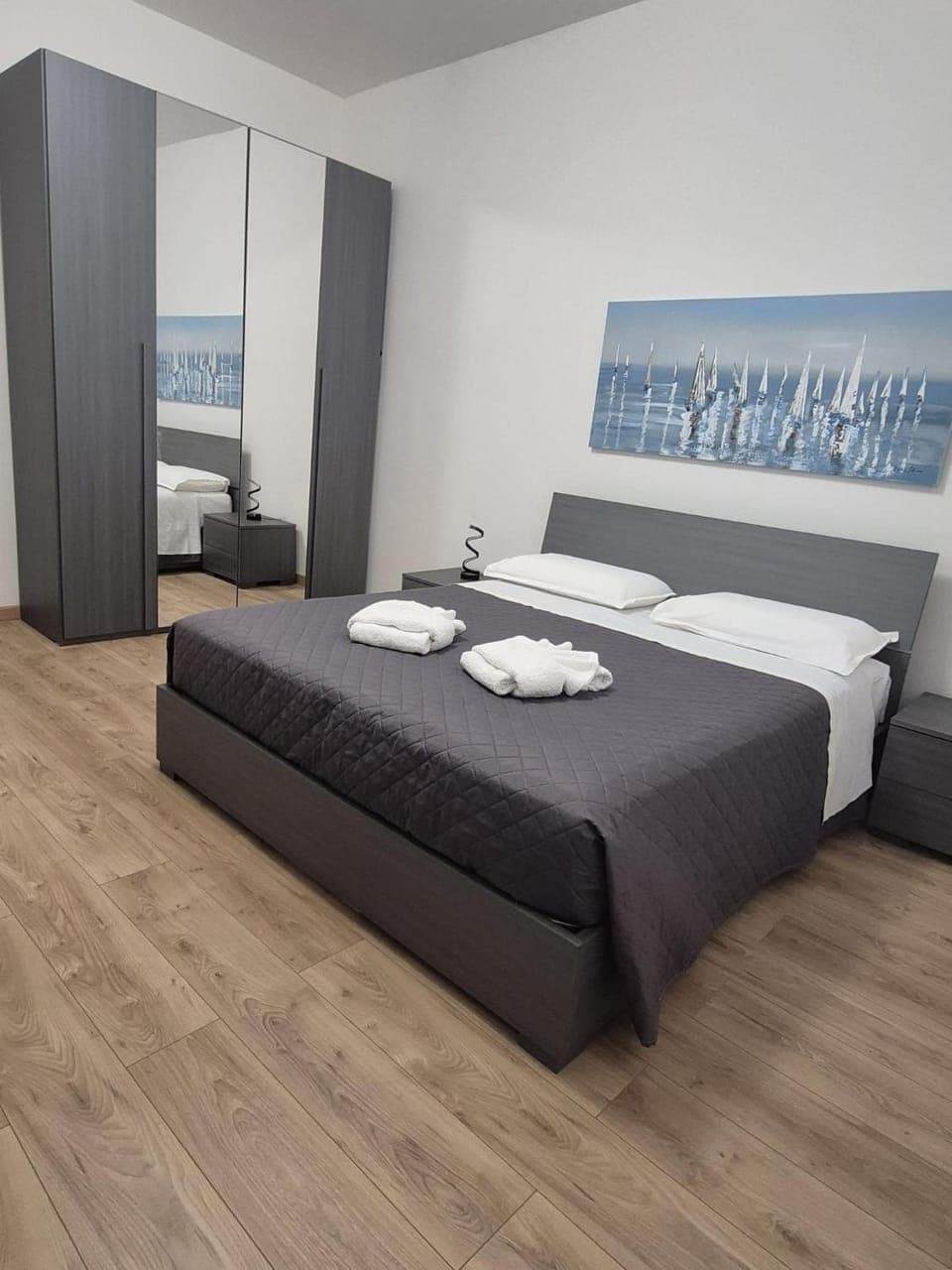 Bed, Bedroom, towels, wardrobe