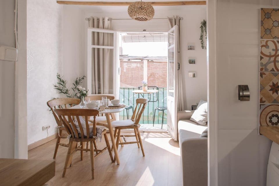 Balcony/Terrace, Balcony/Terrace, Dining area, air conditioner