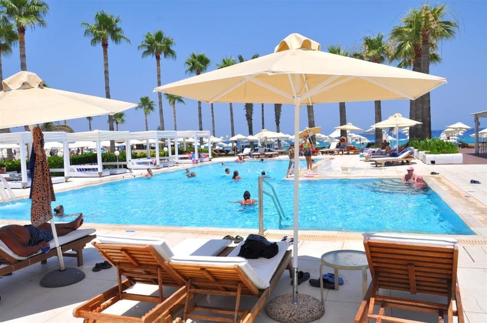 Day, Pool view, Swimming pool, Swimming pool, sunbed