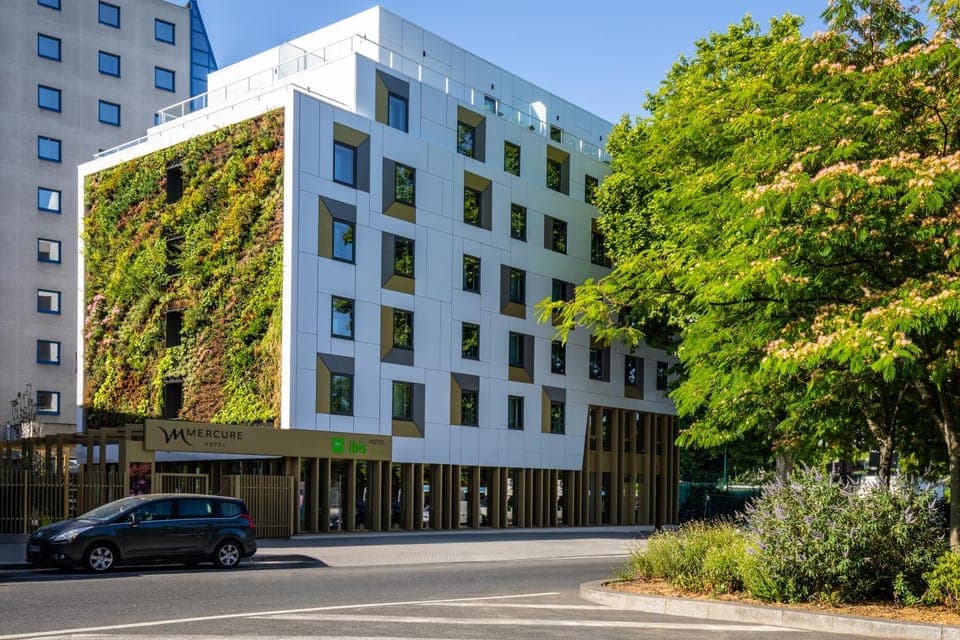 Property building, Street view