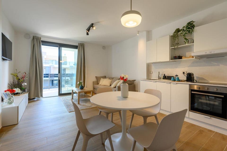 Kitchen or kitchenette, Living room, Dining area