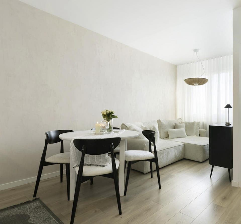 Living room, Seating area, Dining area