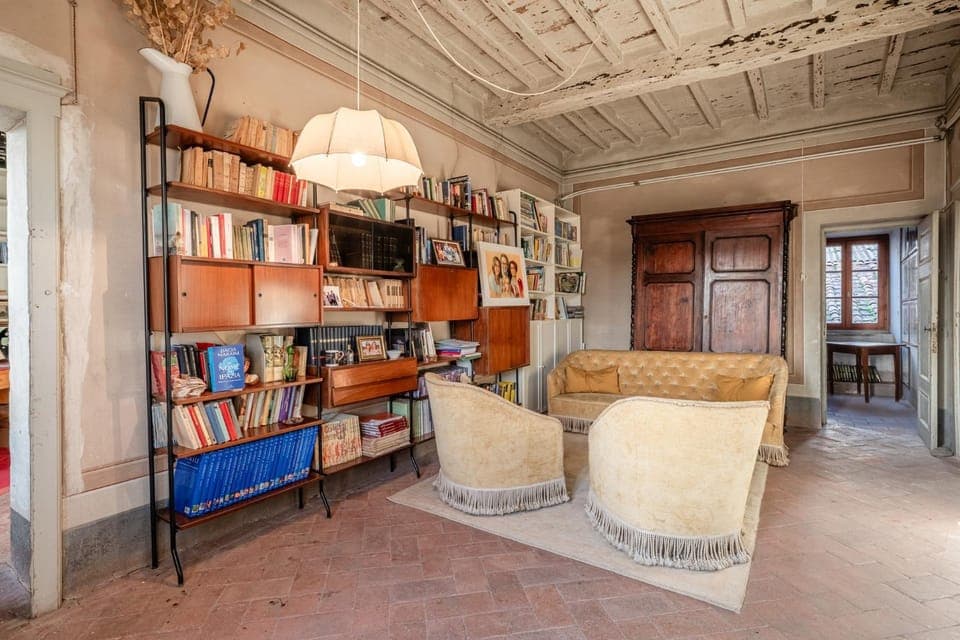 Property building, Living room