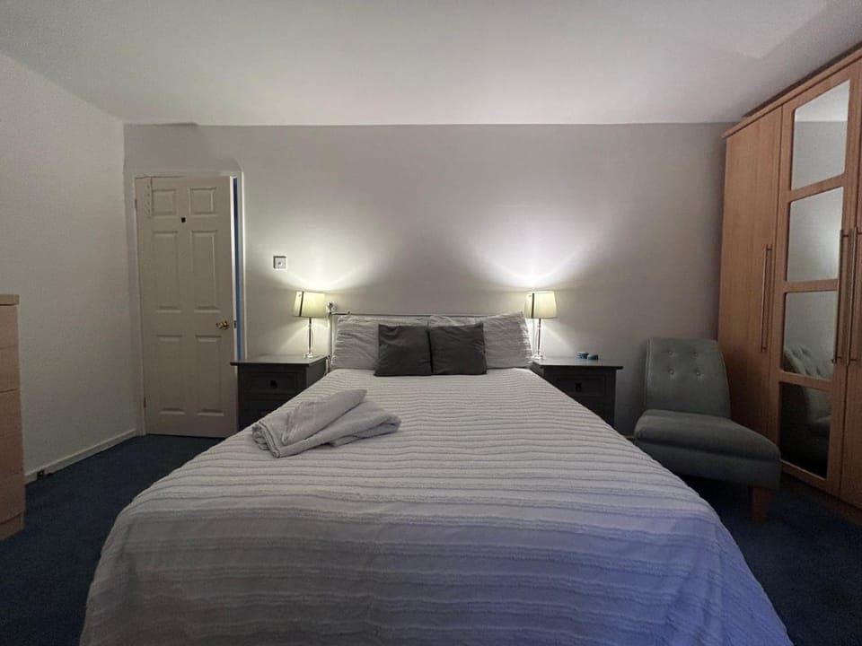 Bed, Bedroom, wardrobe