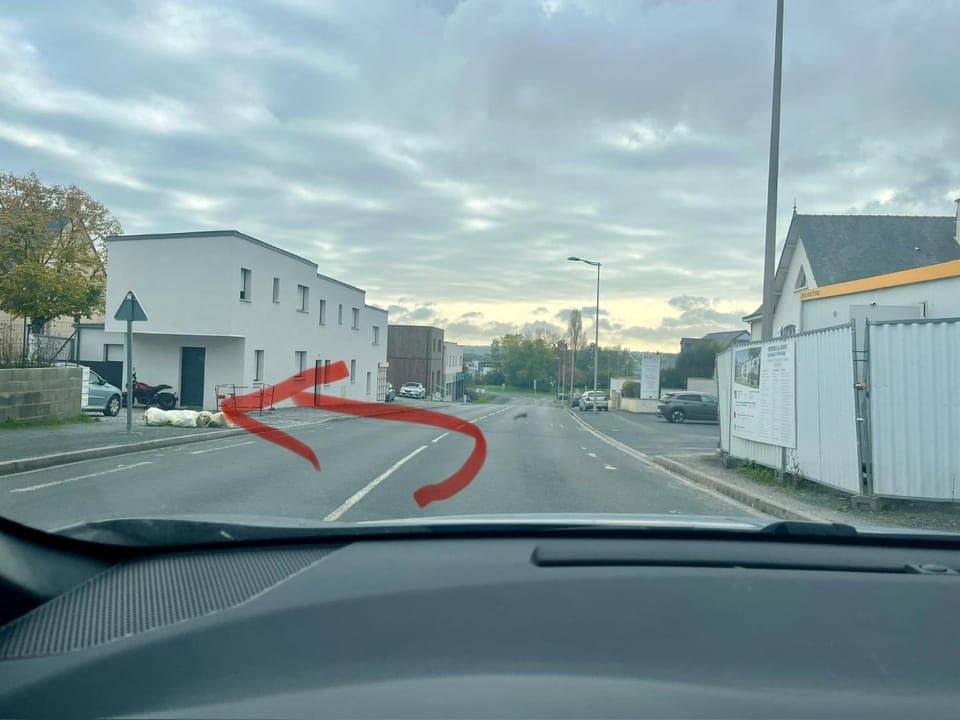 Property building, Neighbourhood, Parking