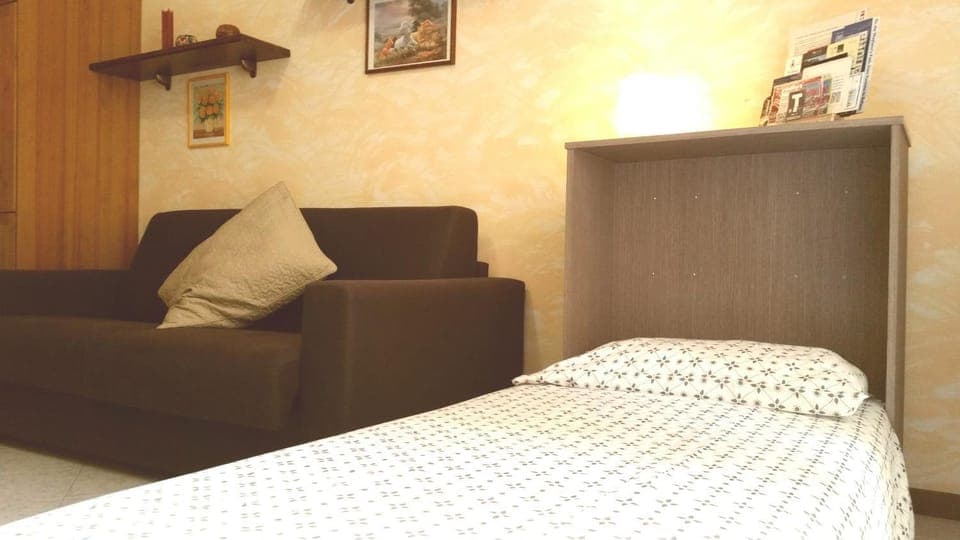 Bed, Living room, Other, Area and facilities