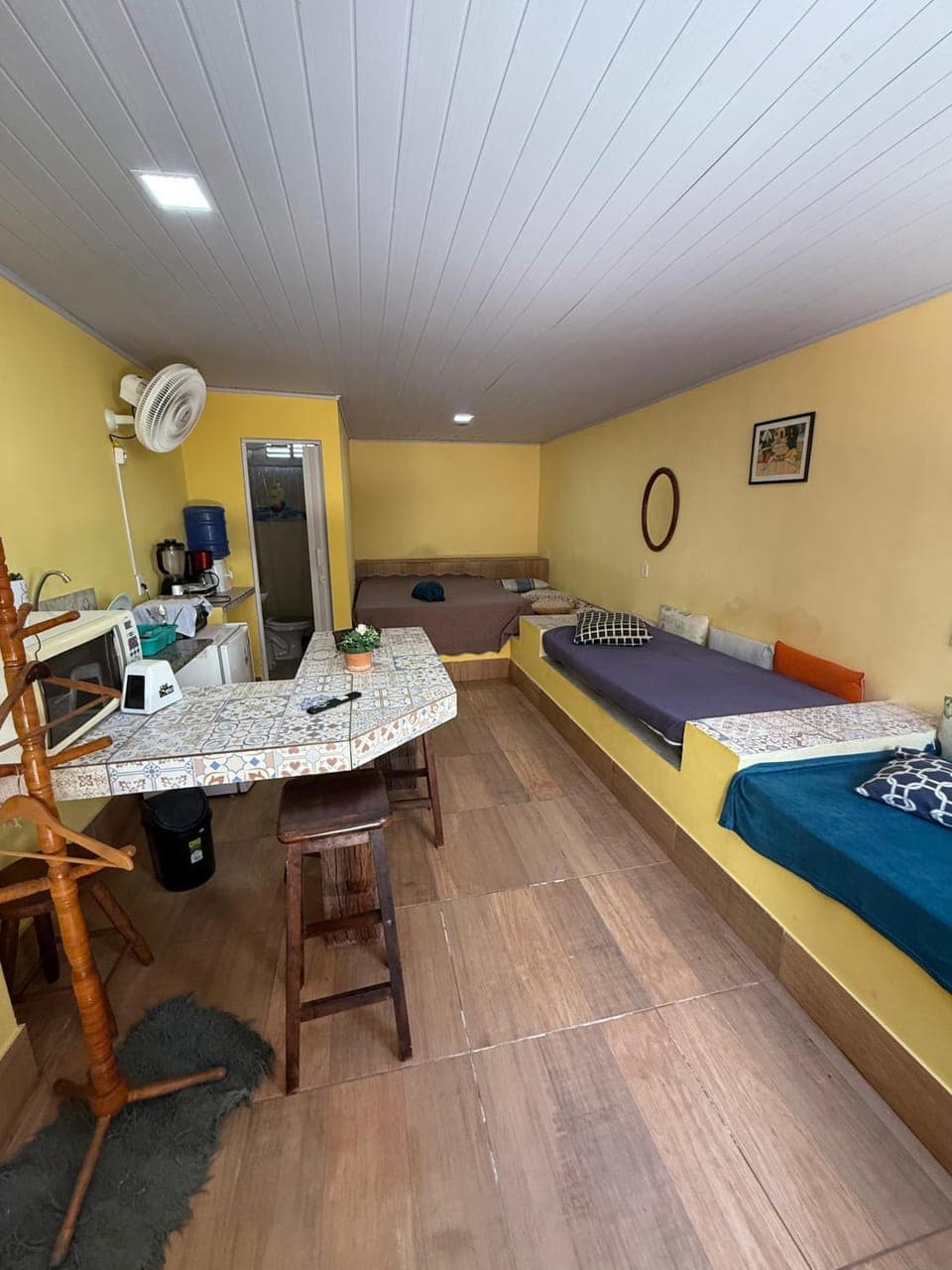 Bed, Living room, Photo of the whole room, Seating area, Dining area, Bedroom