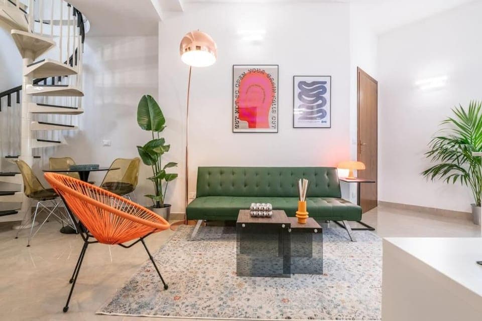 Living room, Seating area