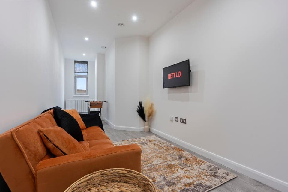 TV and multimedia, Living room, Seating area