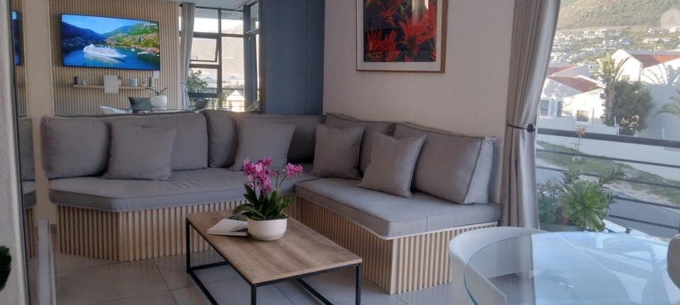 Communal lounge/ TV room, Lounge or bar