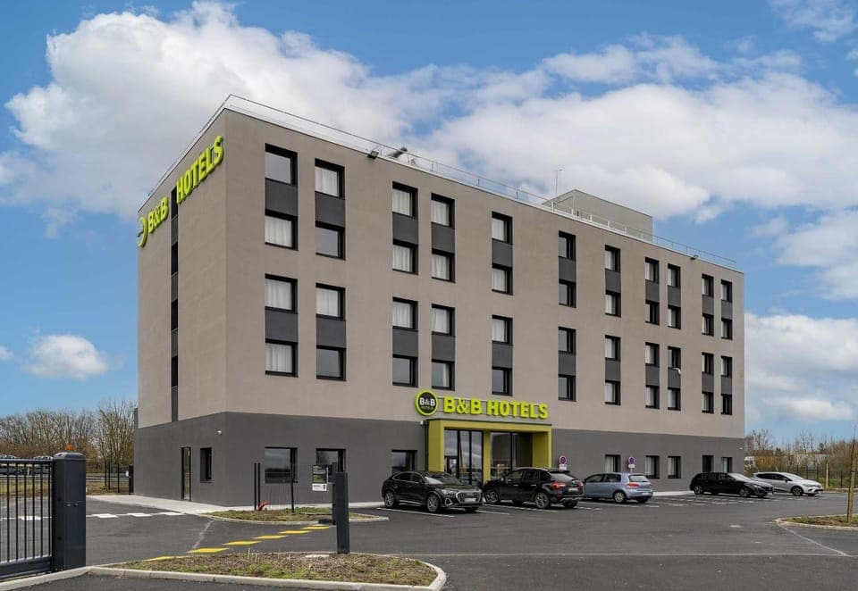 Property building, Location