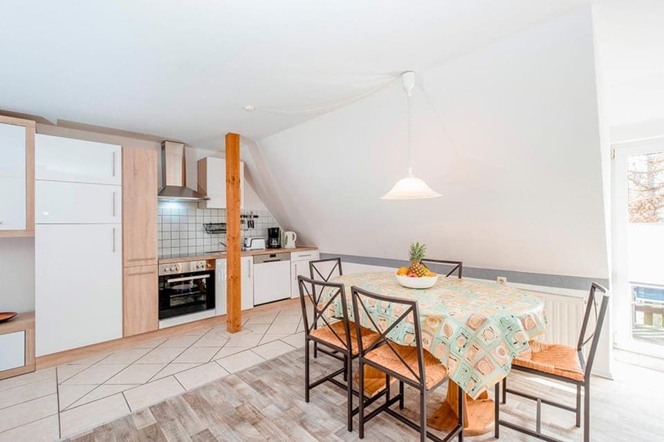 Ferienhaus Sanddorn, Fewo Strandflieder Apartment in Prerow