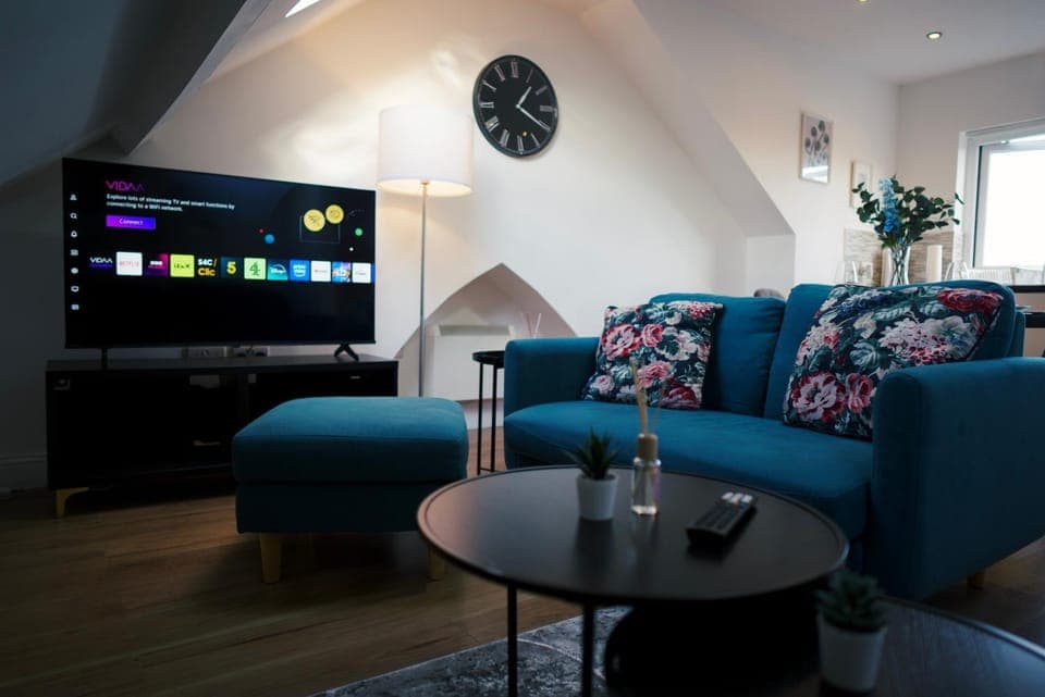 TV and multimedia, Living room, Seating area