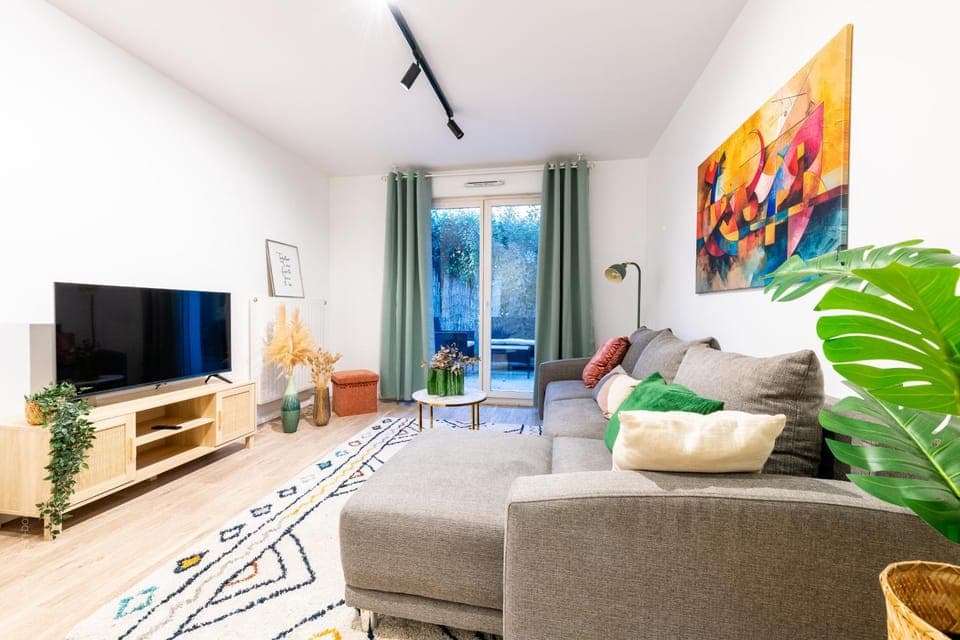 Communal lounge/ TV room, TV and multimedia, Living room, Seating area