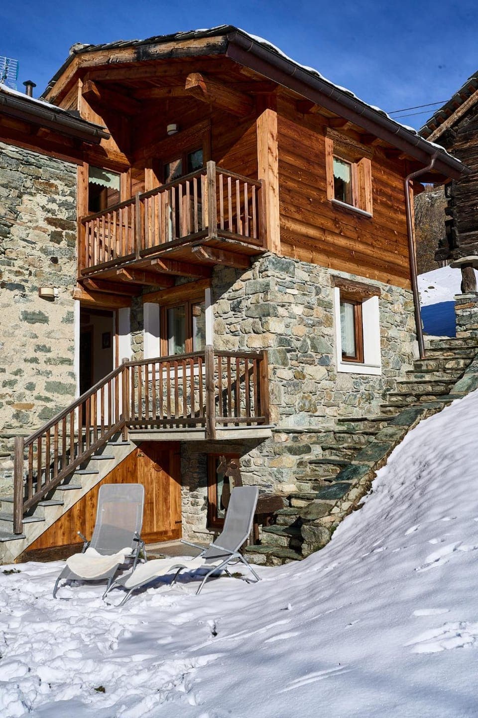 Property building, Balcony/Terrace