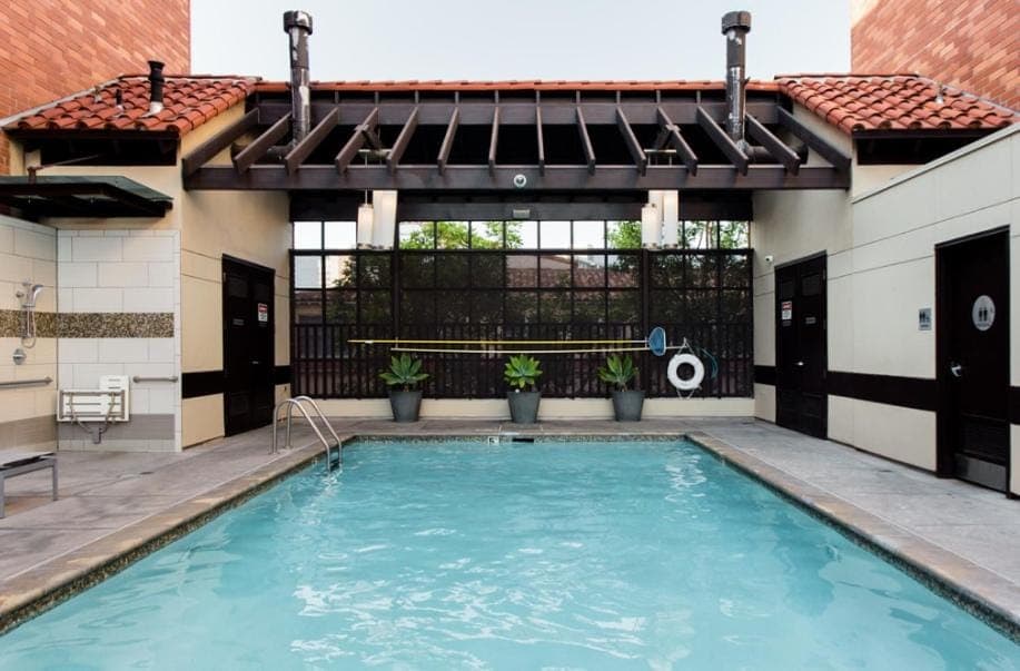 Swimming pool