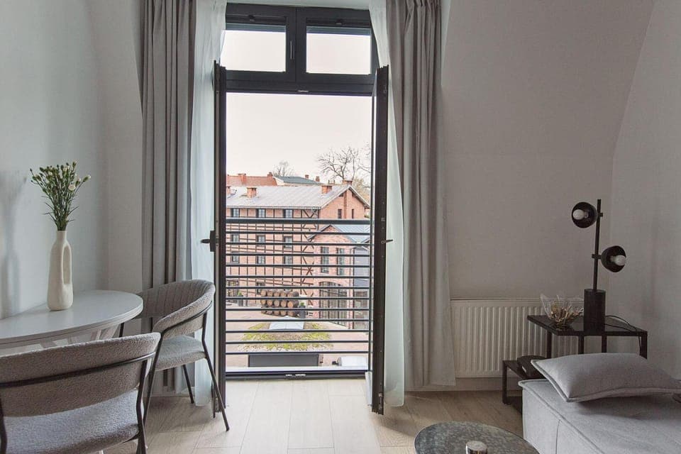 View (from property/room), Living room, Dining area