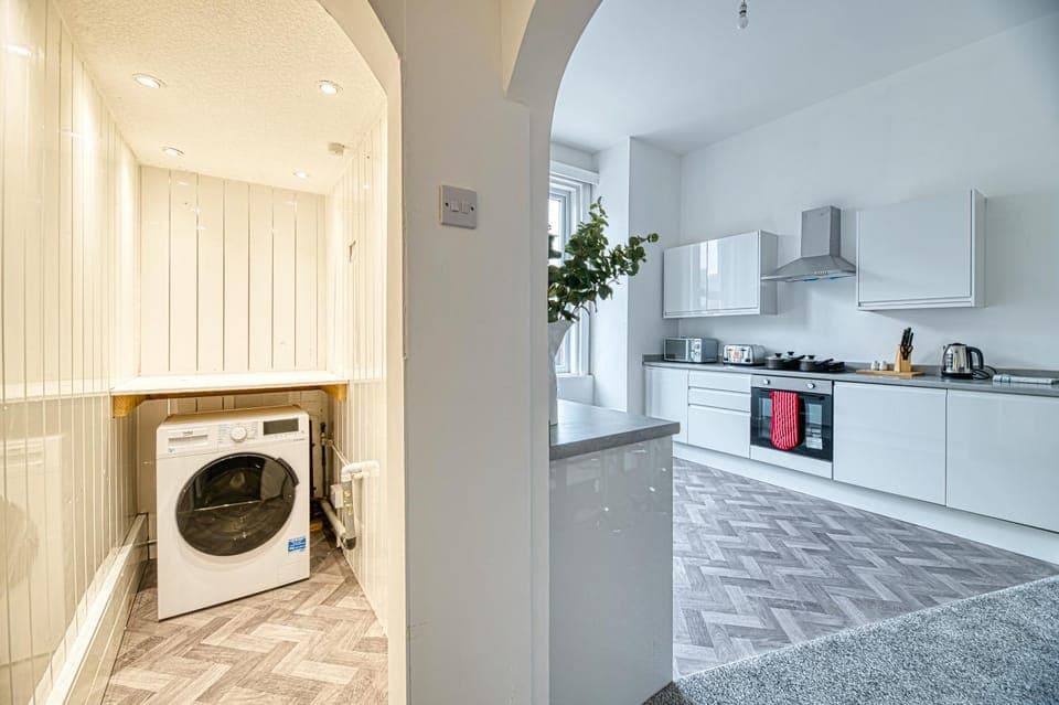 Property building, washing machine, washing machine, washing machine, kitchen, kitchen