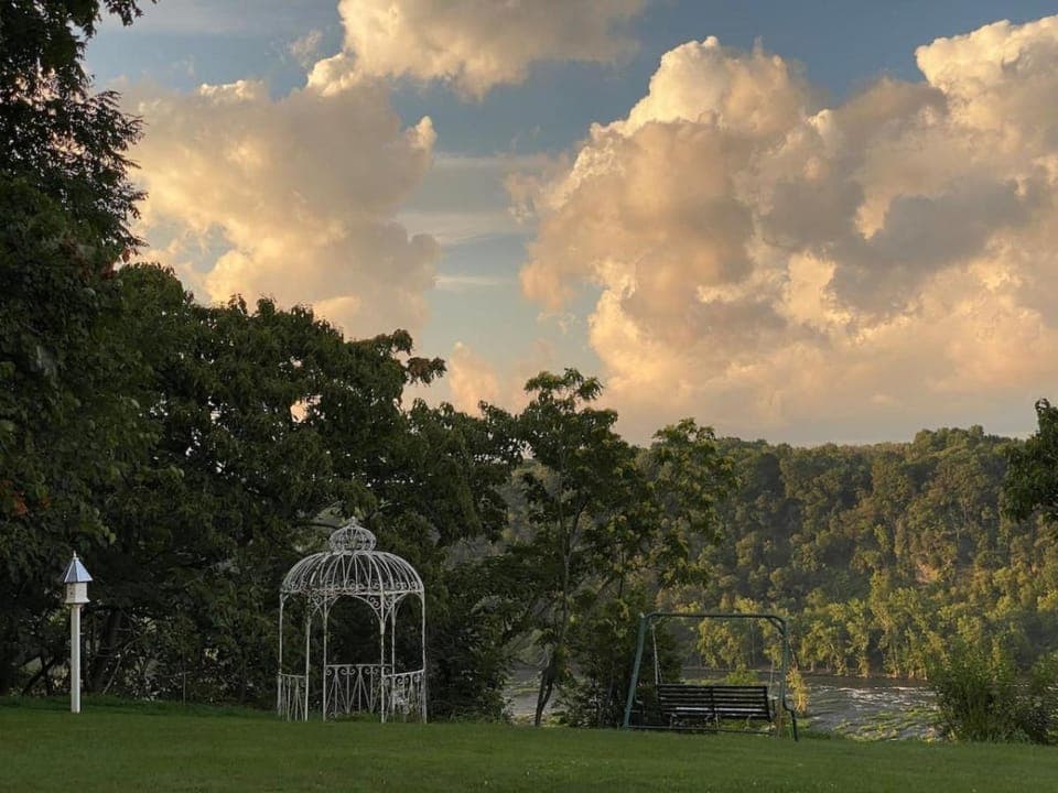 The Bears Den at La Soledad Farm Stay in Harpers Ferry