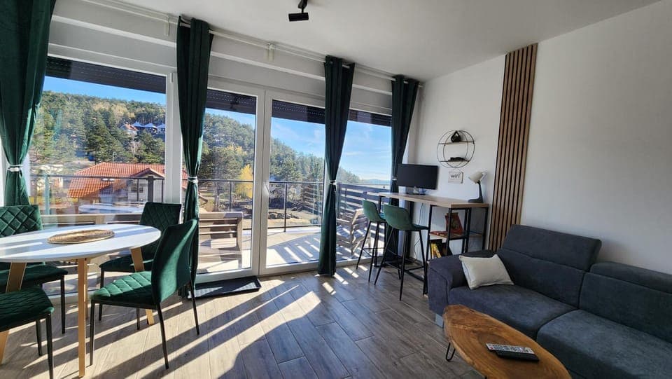 Living room, Seating area, Mountain view