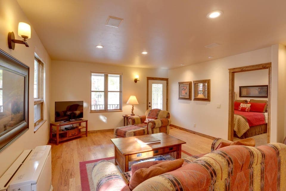 Patio & Mountain Views: Central Ouray Getaway! House in Ouray