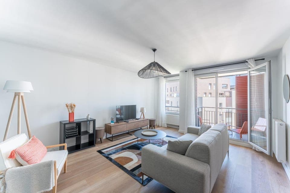 Communal lounge/ TV room, Living room