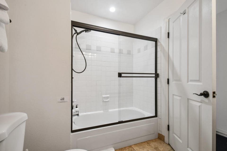 Bathroom, Bath