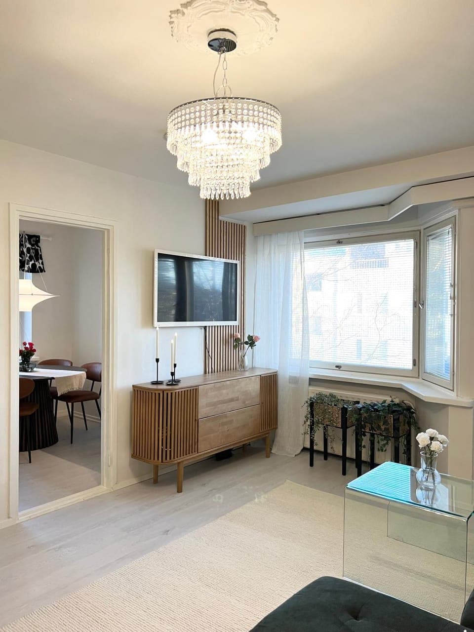 Photo of the whole room