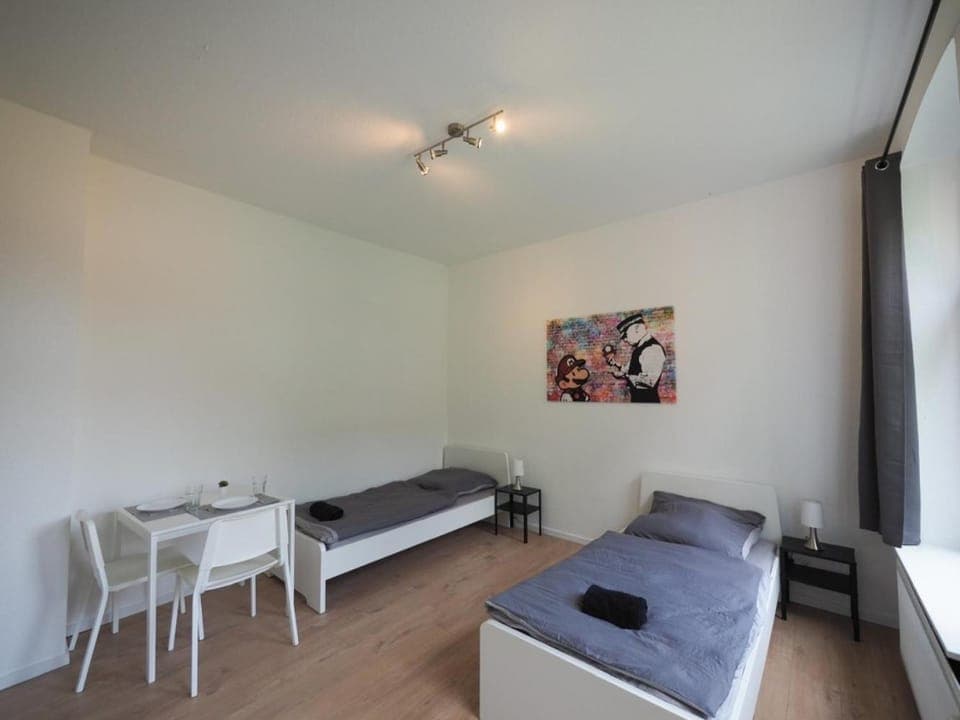 Bed, Photo of the whole room, Seating area, Bedroom