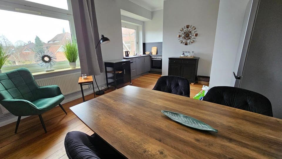 Living room, Dining area, kitchen