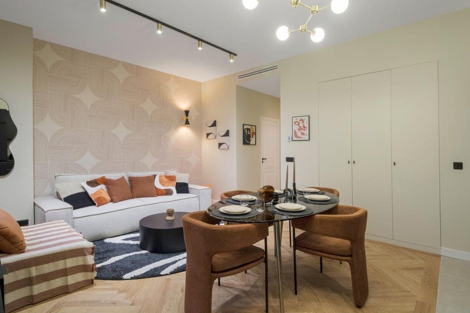 Facade/entrance, Library