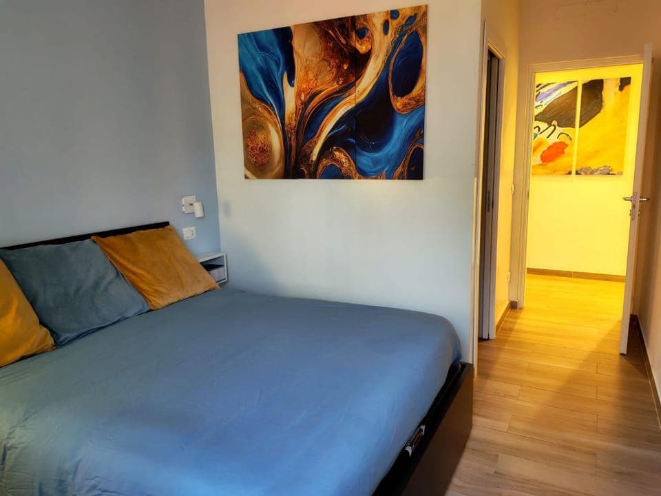 Bedroom, safe, wedding