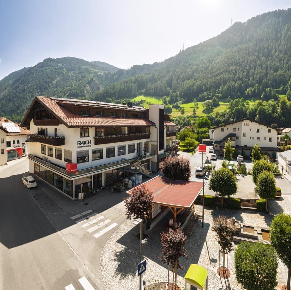 Property building, Day, Mountain view