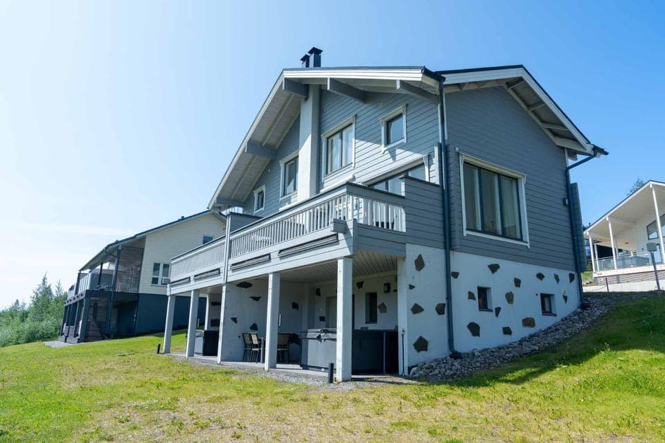 Villa Vallaton 3 Bedroom Apartment House in Finland