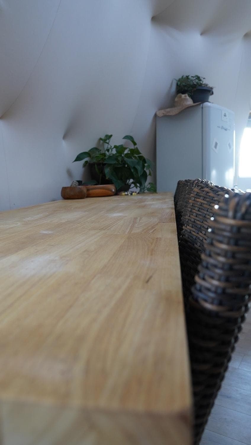 Kitchen or kitchenette, Seating area, Dining area