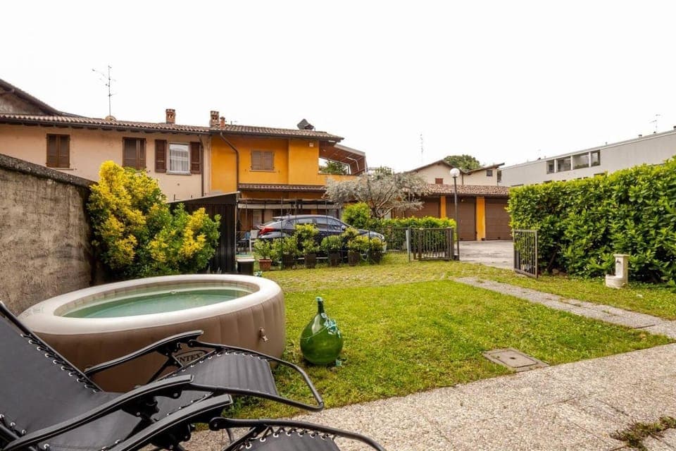 Garden, Swimming pool