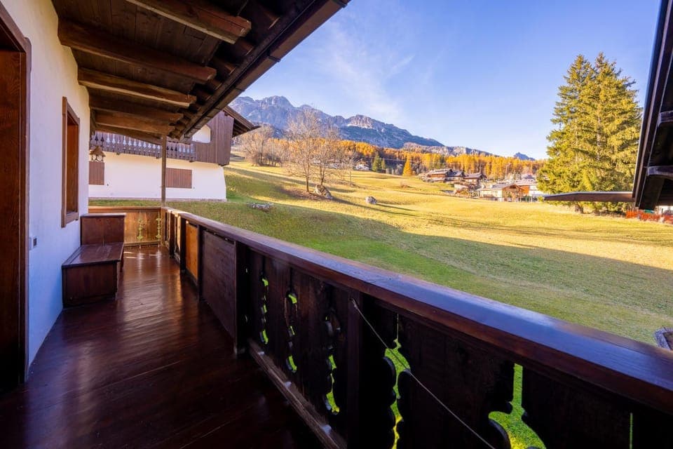 Balcony/Terrace, Mountain view