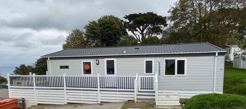 Property building, Day, Sea view, Parking