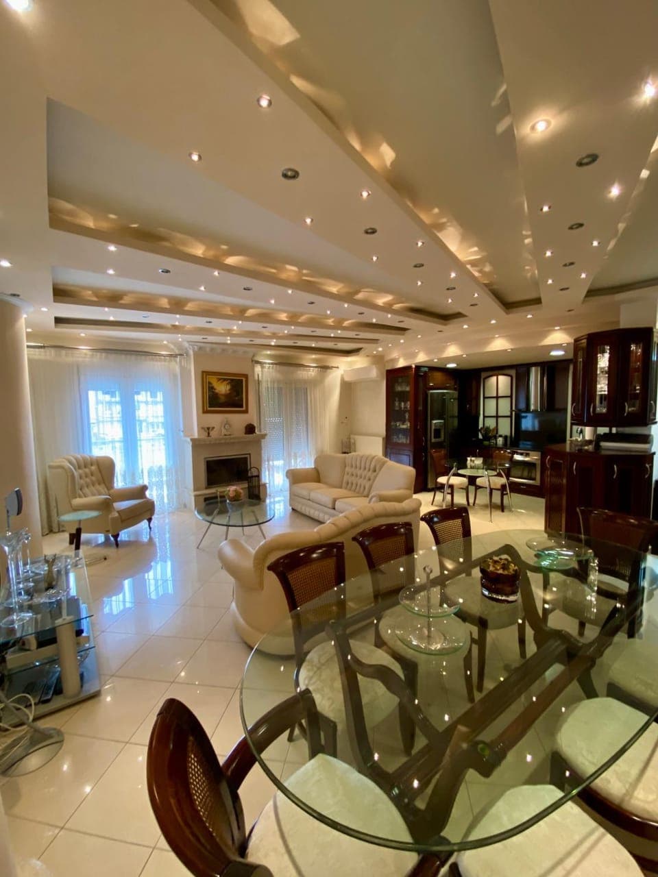 Living room, Seating area