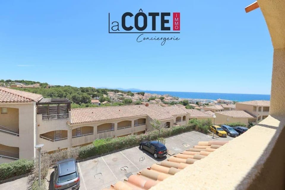 Property building, Neighbourhood, Natural landscape, Sea view