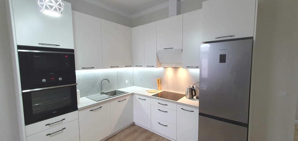 Kitchen or kitchenette, dishwasher, oven, pet friendly, stove