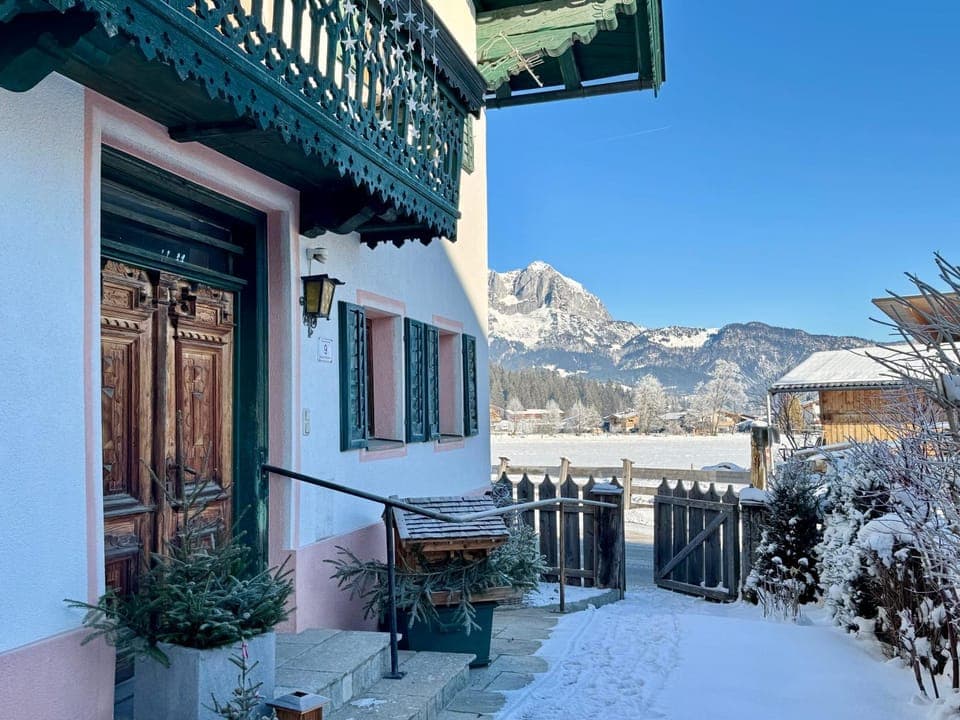 Property building, Patio, Day, Natural landscape, Winter, Balcony/Terrace, Mountain view