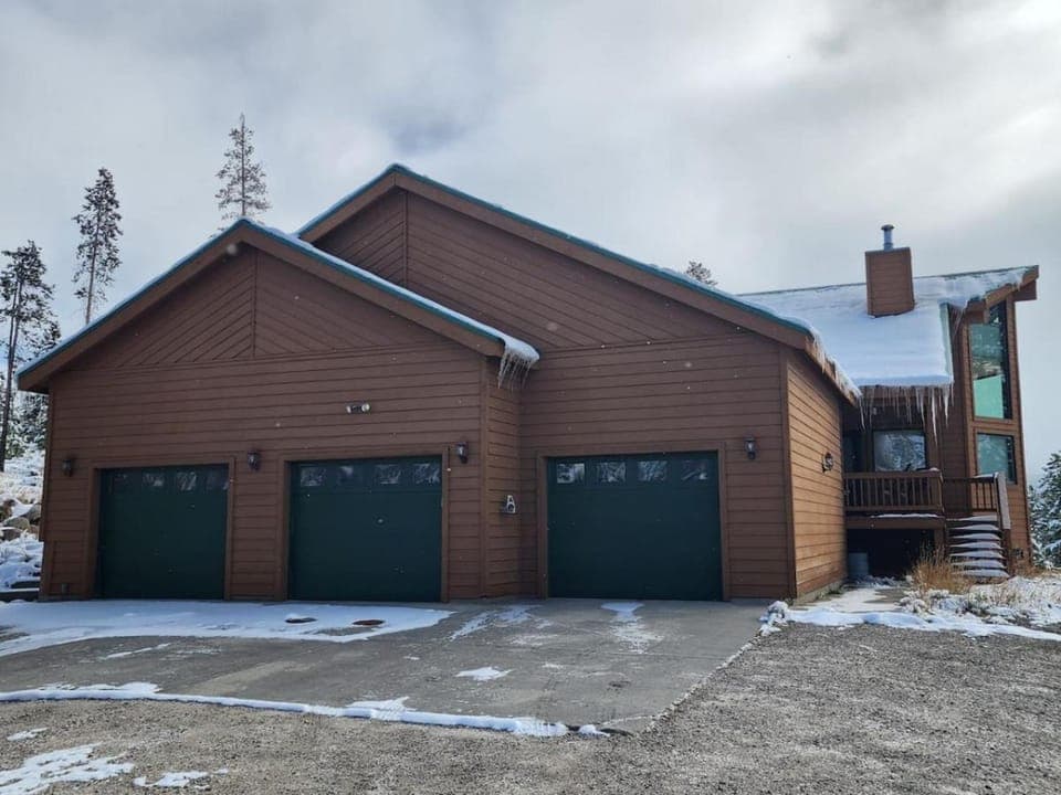 Property building, Winter