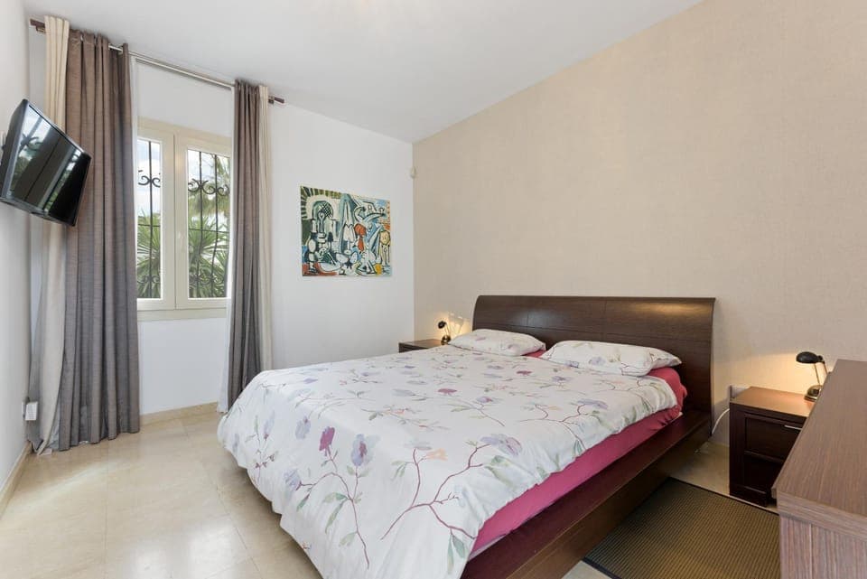 Living room, Bedroom