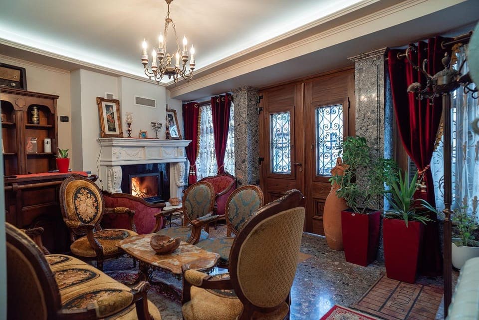 TV and multimedia, Living room, Seating area