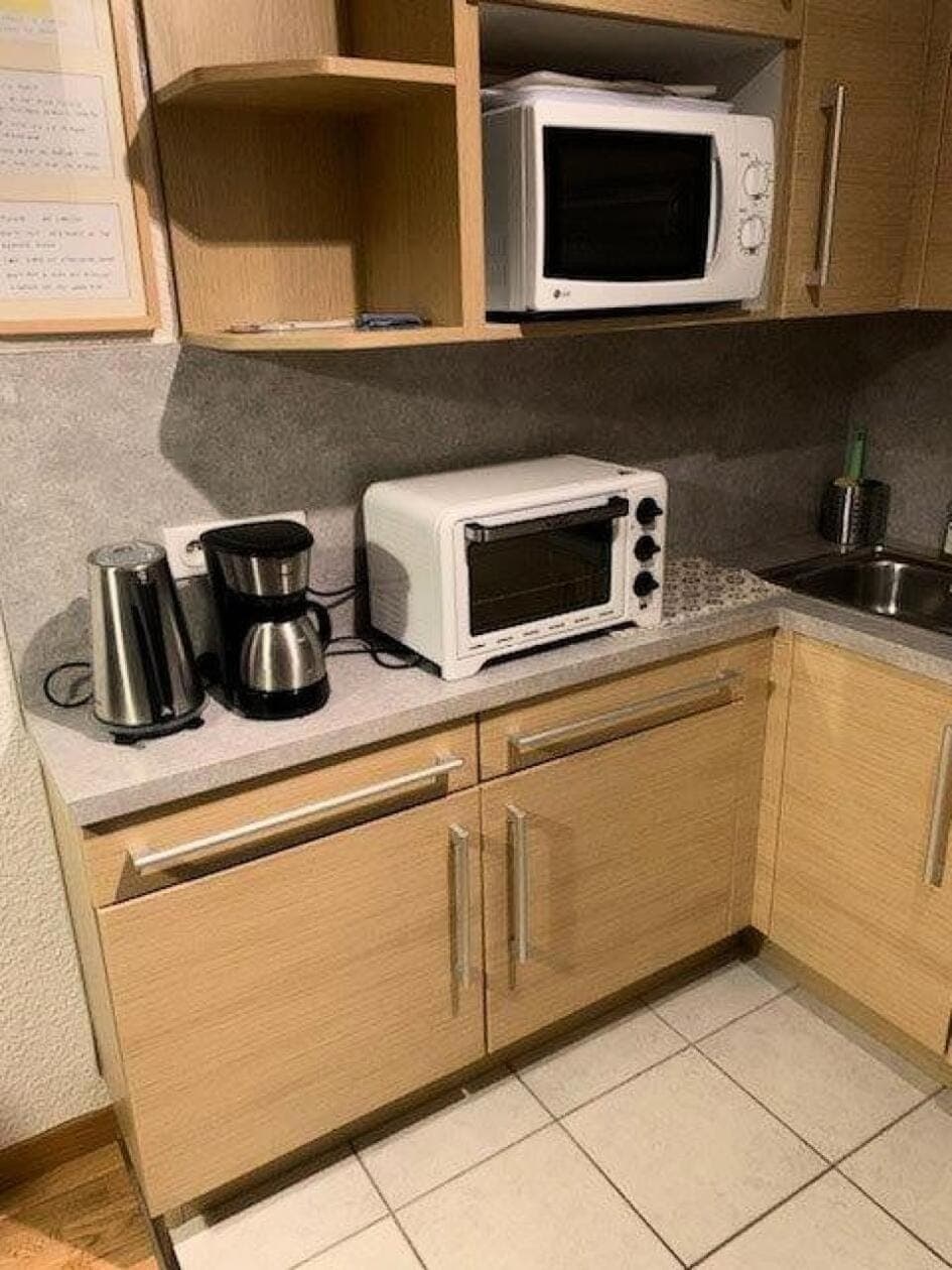 microwave, oven, kitchen